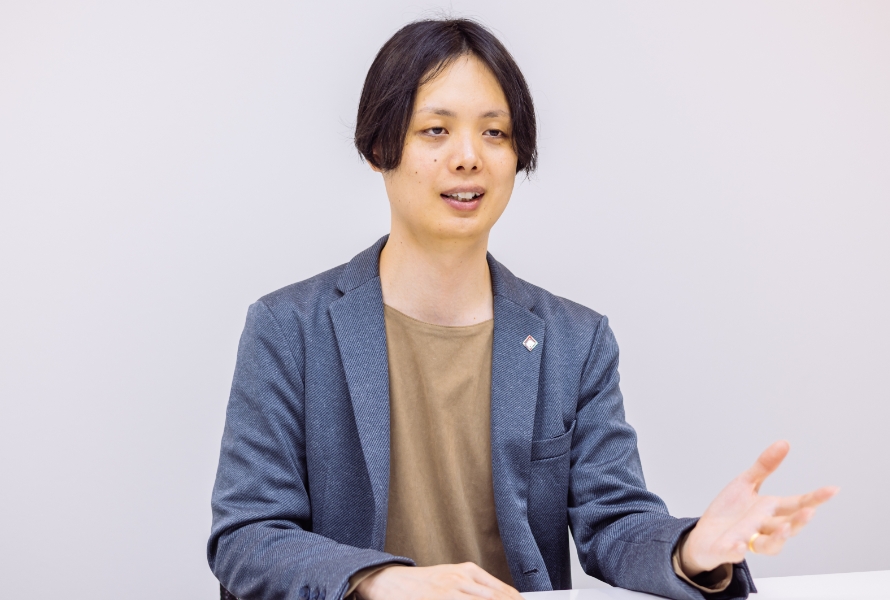 インタビュー中の様子